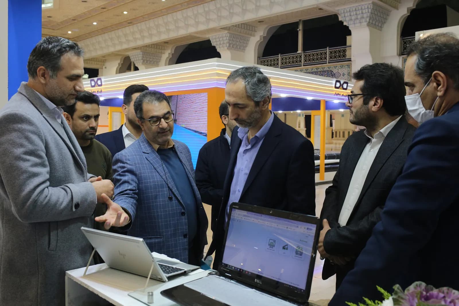 دور اول نمایشگاه شهریران؛ تصویر اصلی